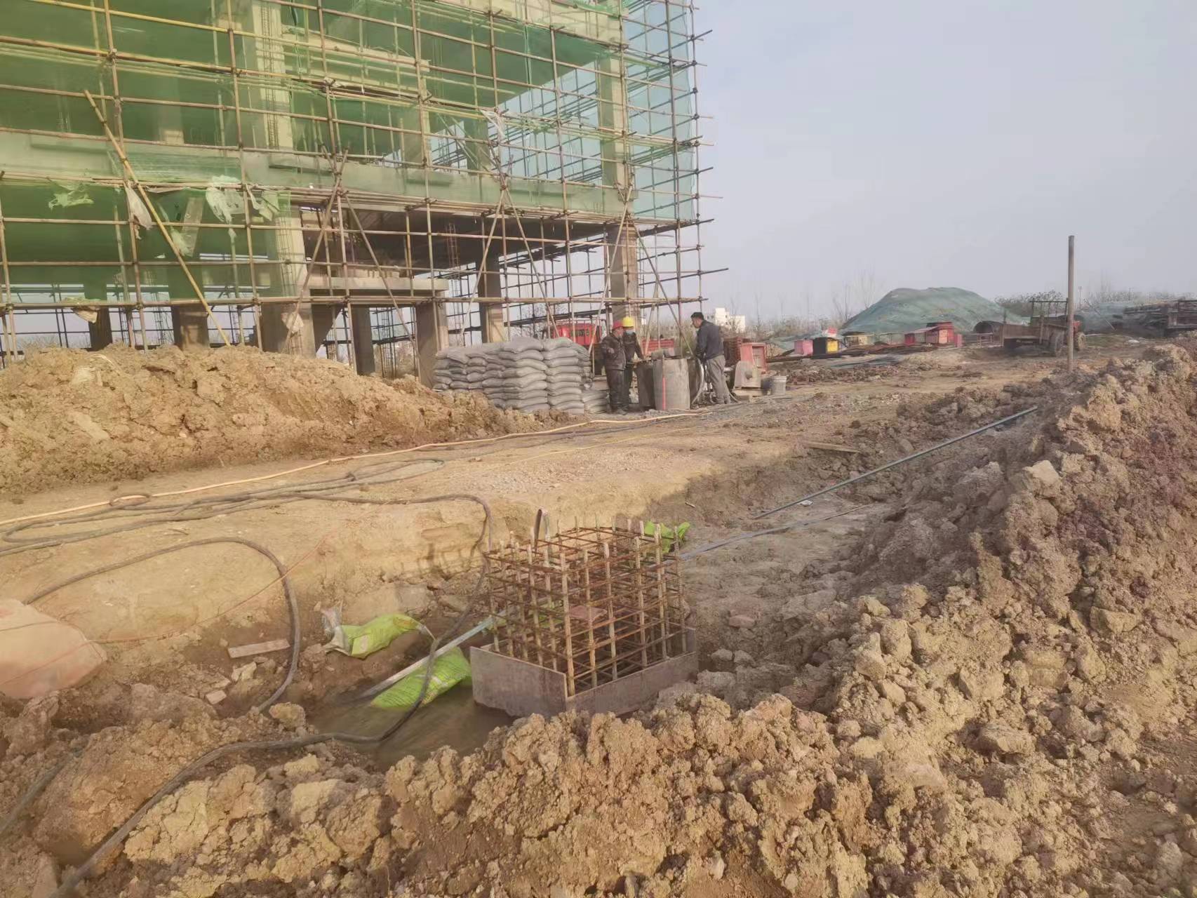 雷山当桥梁出现裂缝的时候应该及时加固修补